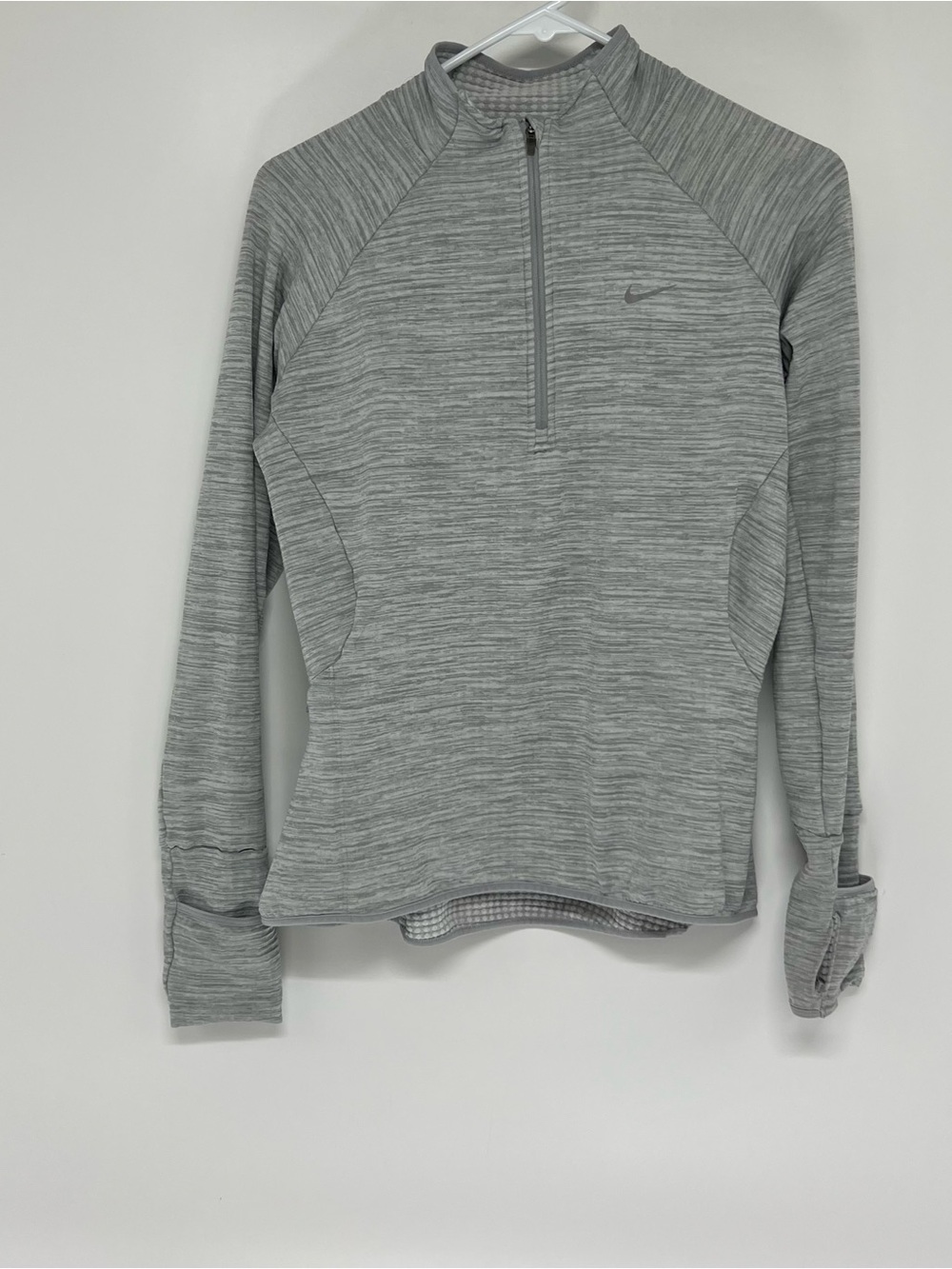Nike fleece lined top women’s medium